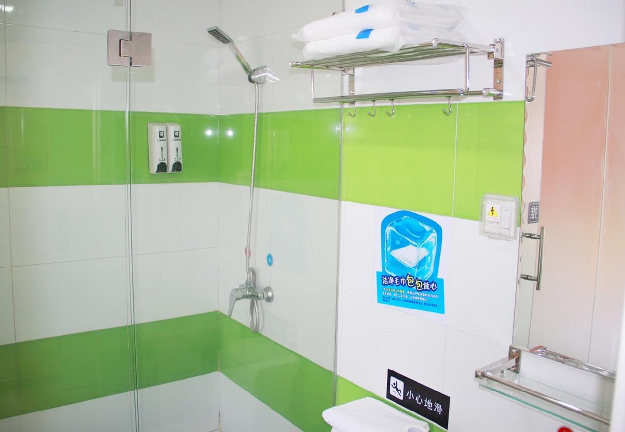 7Days Inn Ezhou Wuchang Avenue Dongjiang International Εξωτερικό φωτογραφία